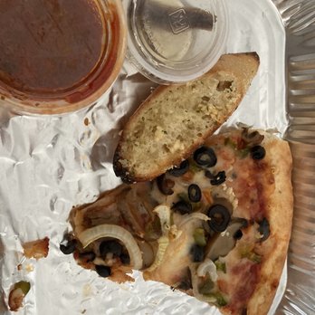 A Touch of Basil - Veggie Pizza with anchovies on the side and garlic bread. - Pizza Near Me - St. Cloud, Florida A Touch of Basil - Veggie Pizza with anchovies on the side and garlic bread. - Pizza Near Me - St. Cloud, Florida
