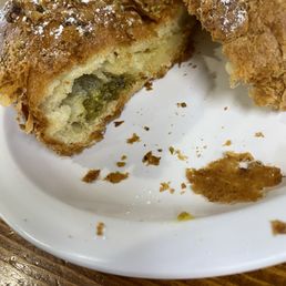 Pistachio croissant