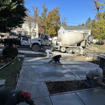 Tuck GC - Smoothing the concrete - General Contractors Near Me - Woodbridge, Virginia Tuck GC - Smoothing the concrete - General Contractors Near Me - Woodbridge, Virginia