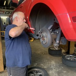 Hutcheson Performance & Repair - John showing me around my rear rotors