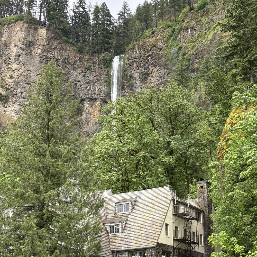 Multnomah Falls - May 17, 2025 - Hiking Near Me - Bridal Veil, Oregon Multnomah Falls - May 17, 2025 - Hiking Near Me - Bridal Veil, Oregon