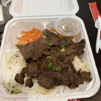 Pho Lan Noodles House - 28 - Beef over vermicelli - Noodles Near Me - Fremont, California