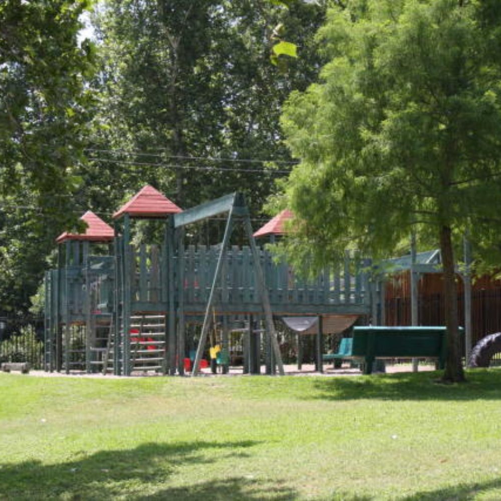 Lake Hills Community Pool - Kids Playsacpe - Swimming Pools Near Me - Austin, Texas Lake Hills Community Pool - Kids Playsacpe - Swimming Pools Near Me - Austin, Texas