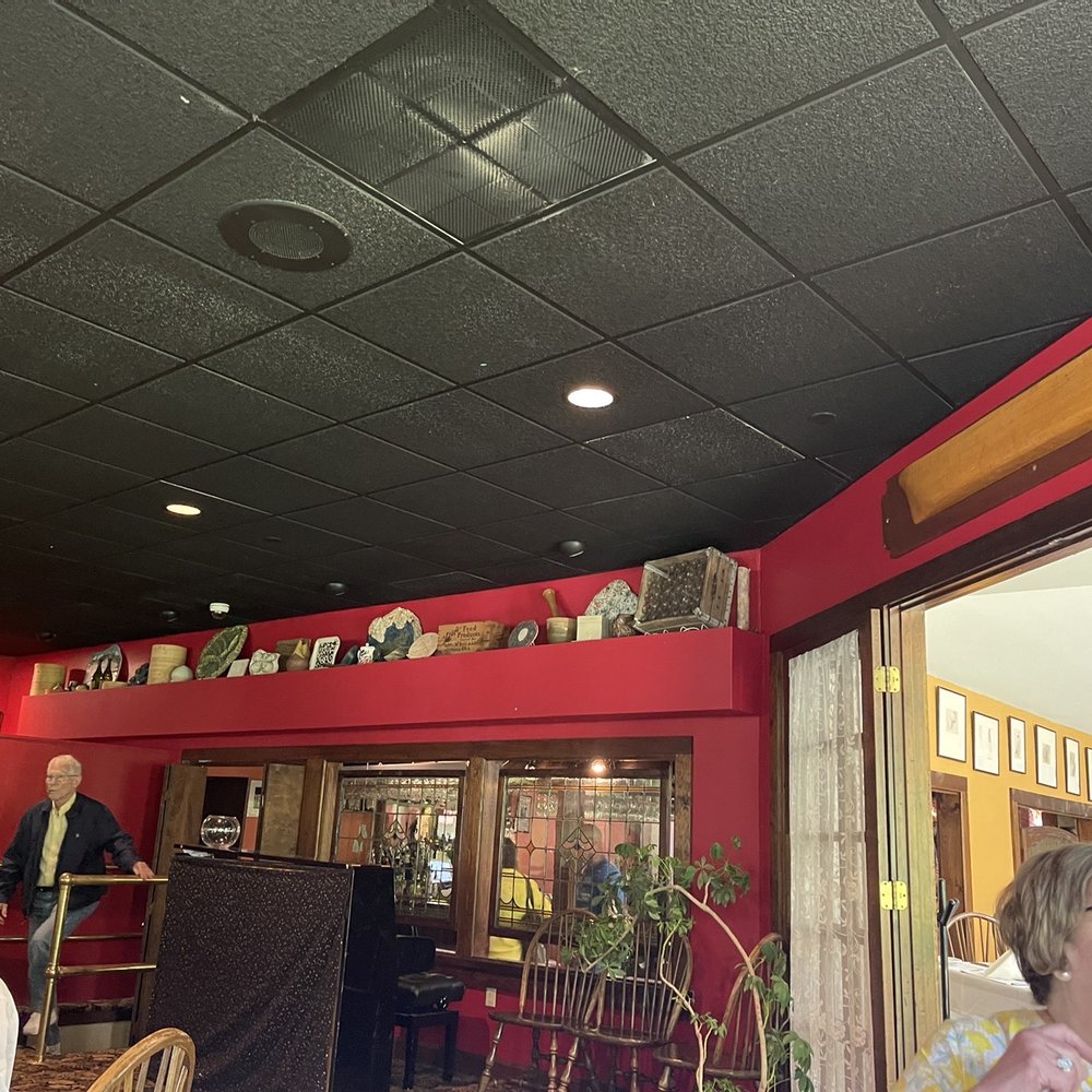 Jonathan's Ogunquit - Interior - New American Near Me - Ogunquit, Maine Jonathan's Ogunquit - Interior - New American Near Me - Ogunquit, Maine