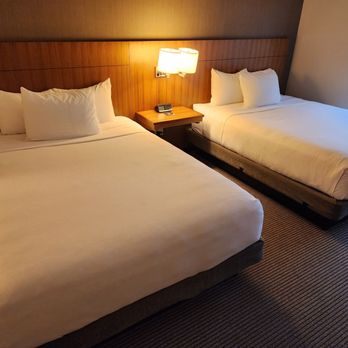 Hyatt Place Champaign/Urbana - Hotels Near Me - Champaign, Illinois Hyatt Place Champaign/Urbana - Hotels Near Me - Champaign, Illinois