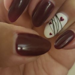 Wonder Nails - Valentine nails.