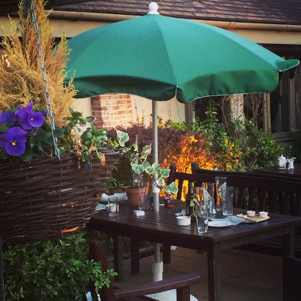 Coy Carp - Pubs Near Me - Harefield, XGL