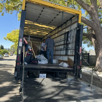 Movers R Here - Movers Near Me - Newark, California Movers R Here - Movers Near Me - Newark, California
