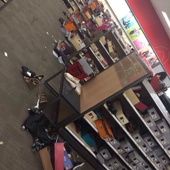 Target - This is rudeness to the costumer - Department Stores Near Me - Glendale, California Target - This is rudeness to the costumer - Department Stores Near Me - Glendale, California