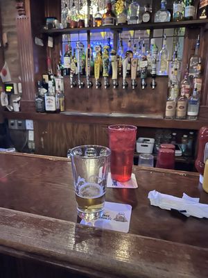 Hamilton's Bar & Grill by null