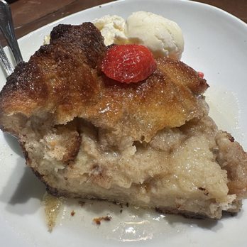 D H Lescombes Winery & Bistro - Bread Pudding 5/5 - Wineries Near Me - Albuquerque, New Mexico