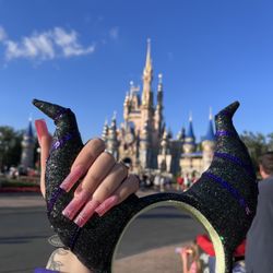 Custom Claws Beauty Spa