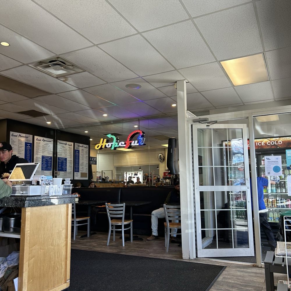 Bernie's Foreside - Inside - Breakfast & Brunch Near Me - Falmouth, Maine