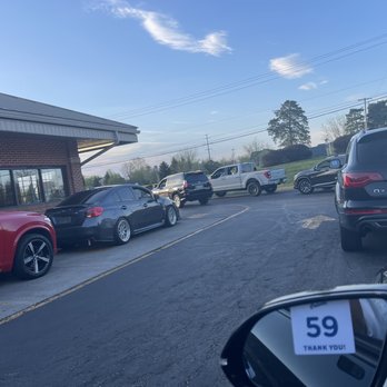 Culver's - Cars waiting at Culver's - Burgers Near Me - Powell, Ohio