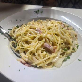 Fumo - Spaghetti Carbonara - Italian Near Me - New York, New York Fumo - Spaghetti Carbonara - Italian Near Me - New York, New York