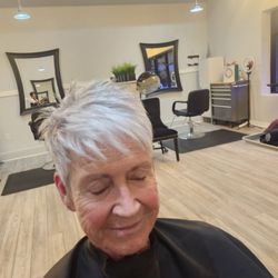Gallo’s Hair Salon