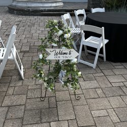 The Waterfall Catering and Special Events - Outdoor waterfall on the way to ceremony