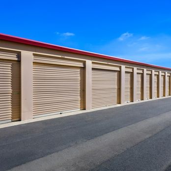 StorQuest Self Storage - Self Storage Near Me - Los Banos, California