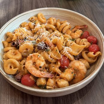 Trattoria by Italian Kitchen - Italian Near Me - Burnaby, British Columbia