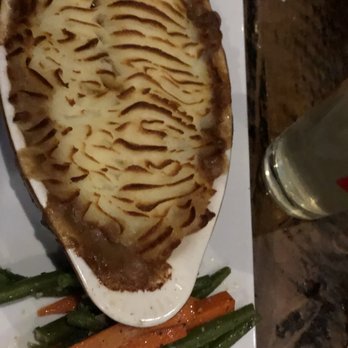 Harp & Hound - The shepherds pie and a side of their amazing garlic veggies! - Irish Pub Near Me - Islip, New York