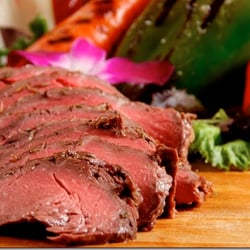 Delectables Fine Catering - Herb Roasted Chateaubriand Au Jus at Delectables Fine Catering