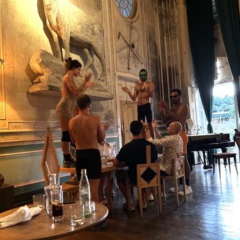 Palacio do Grilo - Dancing on tables - Dinner Theater Near Me - Lisbon, 11 Palacio do Grilo - Dancing on tables - Dinner Theater Near Me - Lisbon, 11