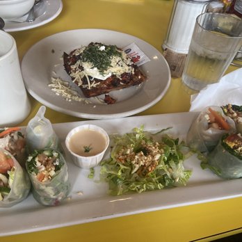 Fred 62 - Thai Cobb Freshwich and SLICE Maserati Margherita L.A. Style Pan Pizza - Diners Near Me - Los Angeles, California