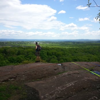 Rattlesnake Mountain - Hiking Near Me - Farmington, Connecticut Rattlesnake Mountain - Hiking Near Me - Farmington, Connecticut