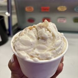 Great Falls Creamery - Banana cream pie!
