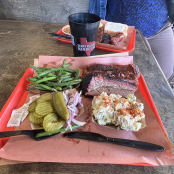 Terry Black's Barbecue - Yummy lunch - Barbeque Near Me - Fort Worth, Texas Terry Black's Barbecue - Yummy lunch - Barbeque Near Me - Fort Worth, Texas