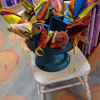 Quilt N Bee - Fat quarter bundles - Hobby Shops Near Me - Cache, Oklahoma Quilt N Bee - Fat quarter bundles - Hobby Shops Near Me - Cache, Oklahoma