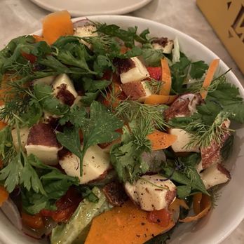 Este - Salad - Seafood Near Me - Austin, Texas
