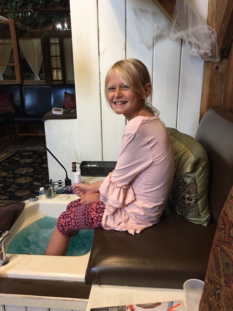 BEGINNINGS SALON & DAY SPA 18 Photos & 15 Reviews 1120 W Maple St