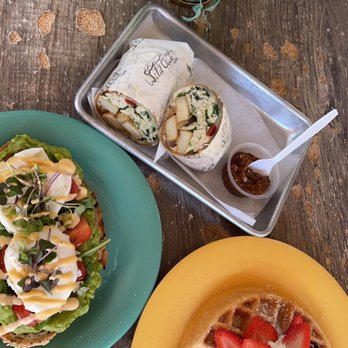 Wild Oak Cafe - Cafes Near Me - Glendale, California