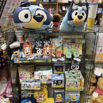 Amy's Hallmark Shop - Cards & Stationery Near Me - Visalia, California