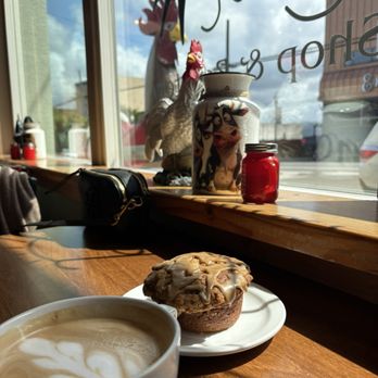Ezekiel’s Tin Rooster - Coffee & Tea Near Me - North Bend, Oregon