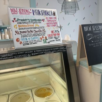 Astro Craft Ice Cream-Lutz - Specialty Board - Ice Cream & Frozen Yogurt Near Me - Lutz, Florida