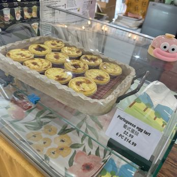 Little Sweety Cakes Studio - Custom Cakes Near Me - Victoria, British Columbia