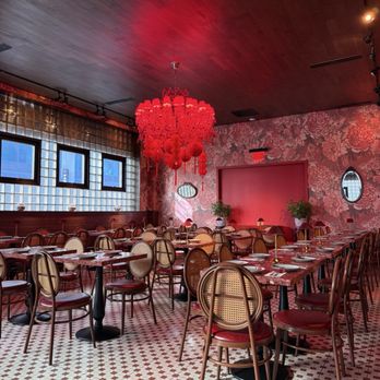 Soothr - Cocktail Bars Near Me - Long Island City, New York Soothr - Cocktail Bars Near Me - Long Island City, New York