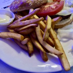 Noah Noah Seafood - Grilled hamburger and crispy French fries.