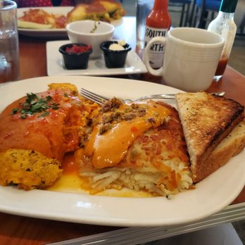 Blue's Egg + Bakery - Chicken Chorizo Omelette, Goat Cheese Browns, and Sourdough Toast for breakfast - Breakfast & Brunch Near Me - Milwaukee, Wisconsin
