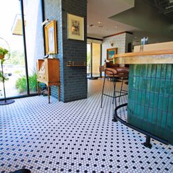 Byrd And Cook Paint & Decorating Center