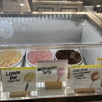 Jeni's Splendid Ice Creams - Ice Cream & Frozen Yogurt Near Me - Calabasas, California