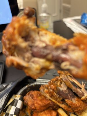 Big Mamas Wings & Things by null