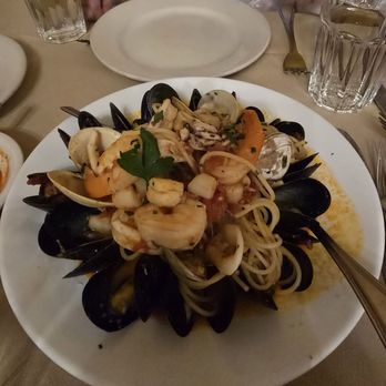 Fiorino - Spaghetti scoglio - Italian Near Me - Philadelphia, Pennsylvania Fiorino - Spaghetti scoglio - Italian Near Me - Philadelphia, Pennsylvania