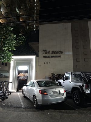 The Beach Waikiki Hostel by ALOH by null