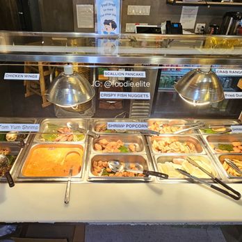 Boon Dee Moo Ka Ta - Thai Near Me - Flushing, New York