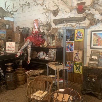 Country Peddler - Antiques Near Me Country Peddler - Antiques Near Me