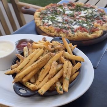 Pinstripes - Margherita Pizza and Truffle Fries - New American Near Me - South Barrington, Illinois Pinstripes - Margherita Pizza and Truffle Fries - New American Near Me - South Barrington, Illinois