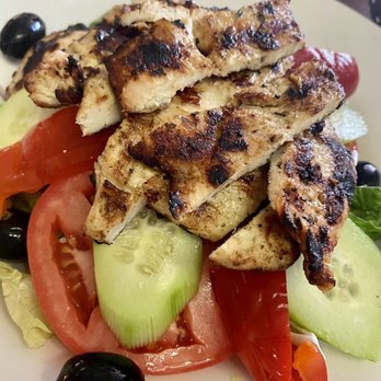 The Big Red Tomato - Grilled Chicken Garden Salad - Pizza Near Me - Fort Lee, New Jersey The Big Red Tomato - Grilled Chicken Garden Salad - Pizza Near Me - Fort Lee, New Jersey